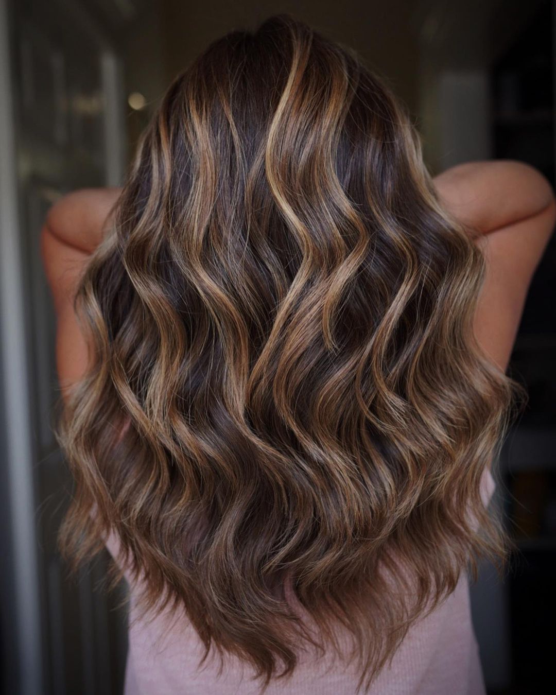 Chocolate Waves with Dimensional Highlights